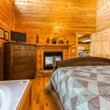 Elegant Escape Villa Pigeon Forge Exterior photo